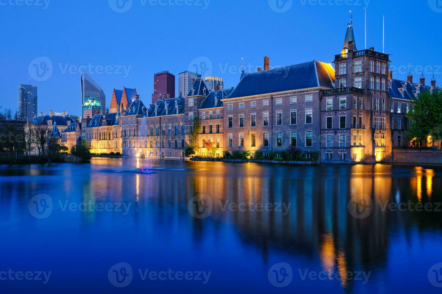 hofvijver Lac et binnenhof , le hague photo