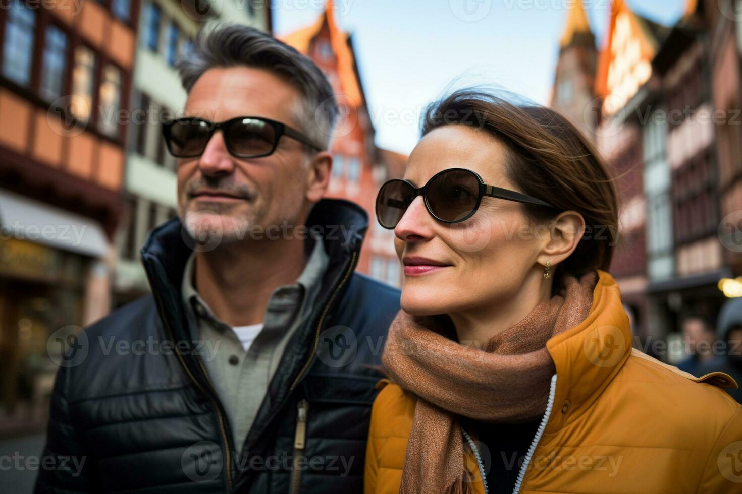 ai généré Sénior touristique couple souriant sur le rue tandis que prise une marcher dans le ville centre photo