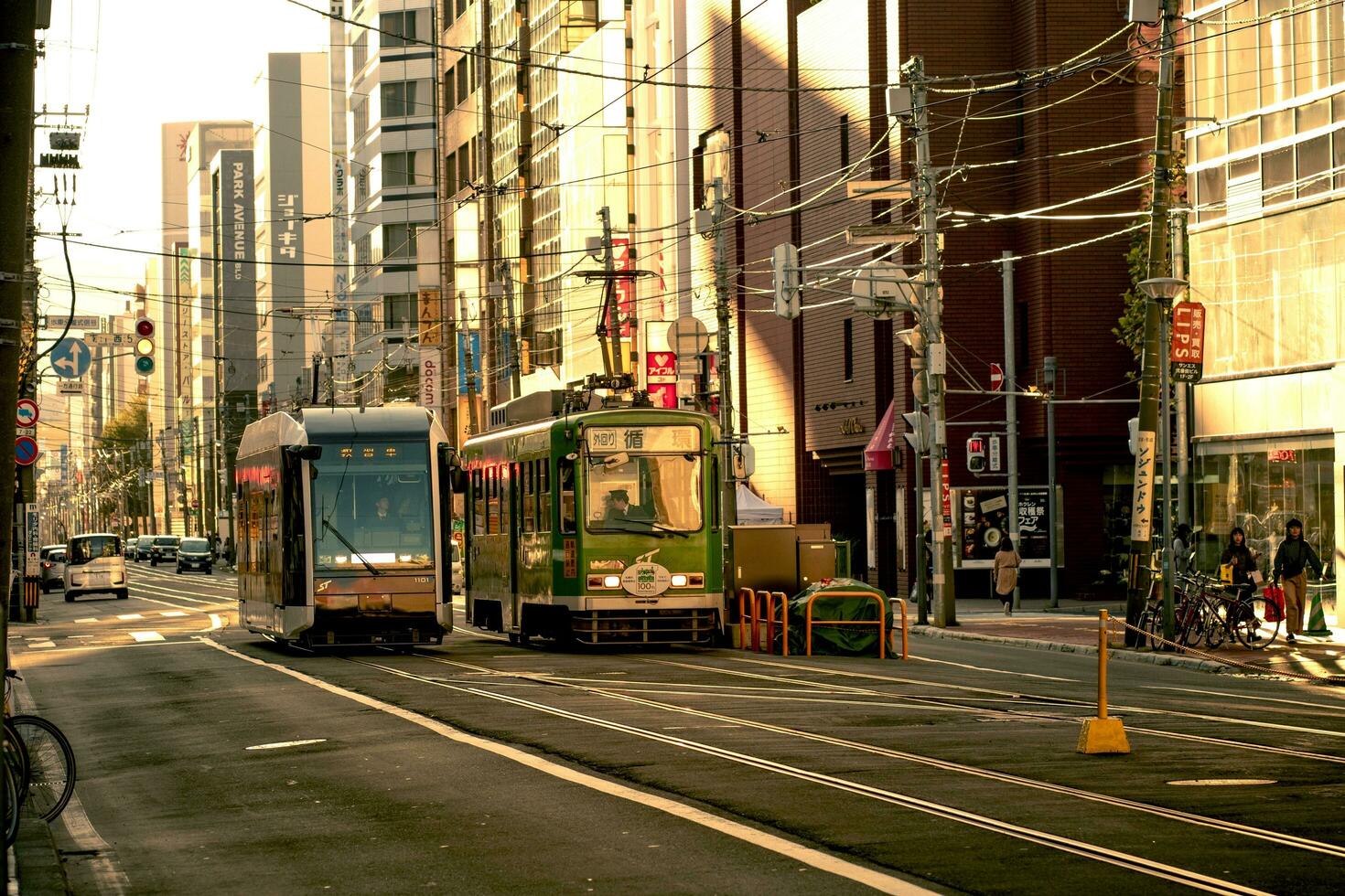 Hokkaido Japon - octobre 8,2018 vieux modèle de supporter ville rue voiture ,tram fonctionnement sur Piste ,sappora est principe ville dans Hokkaido île nord de Japon photo