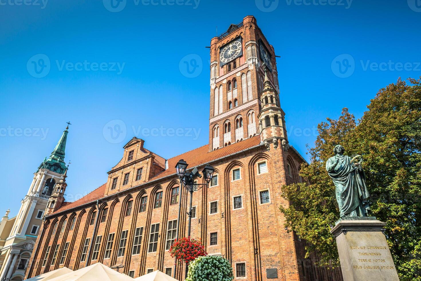 ville salle et copernic monument dans courir vieux ville Pologne photo