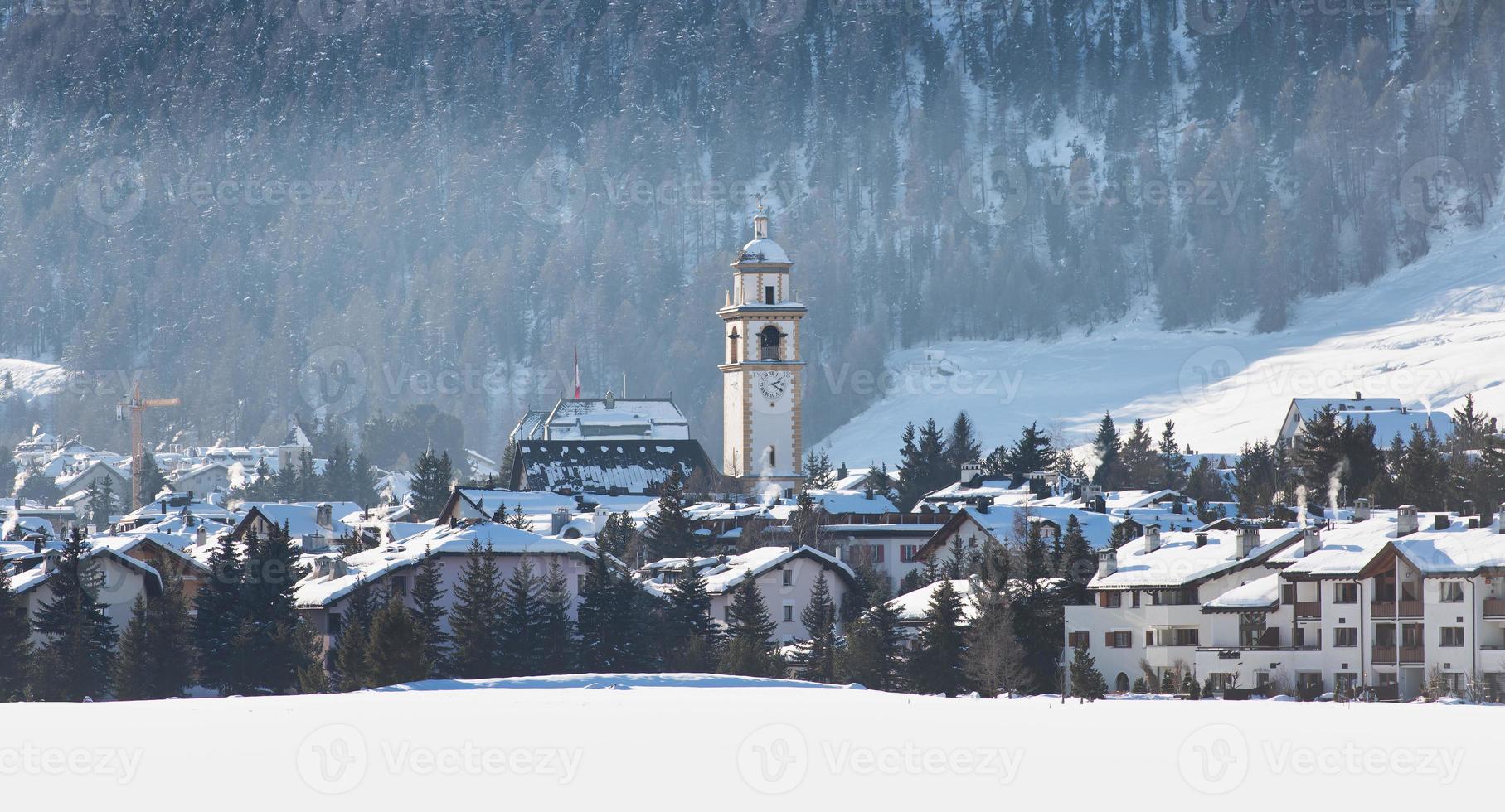 celerina dans la vallée de l'engadine suisse photo