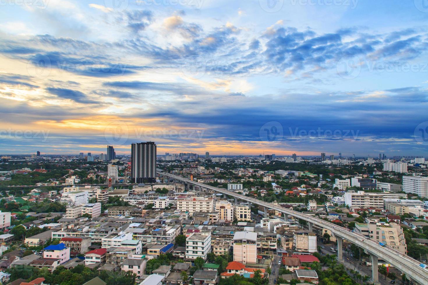 bangkok, thaïlande vue aérienne avec horizon photo