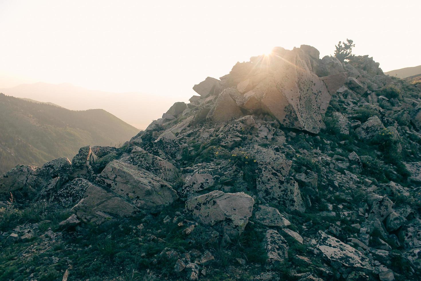 escalader une montagne photo