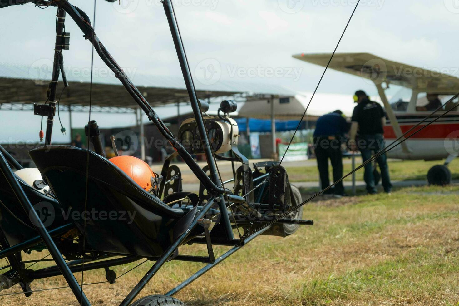 petit hélice avion à un air montrer. sélectif concentrer photo