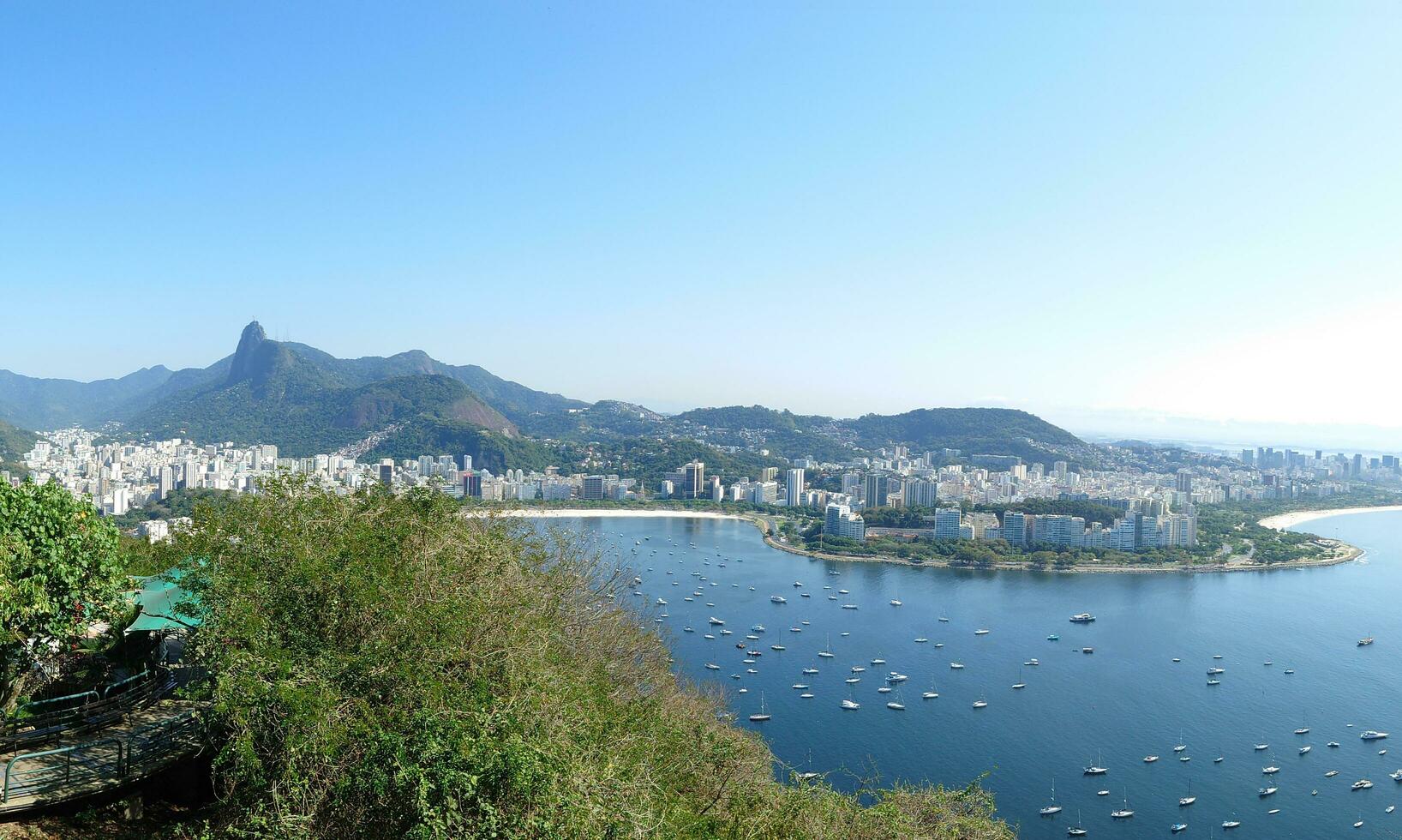 panoramique aérien vue de le ville de Rio de janeiro Brésil photo