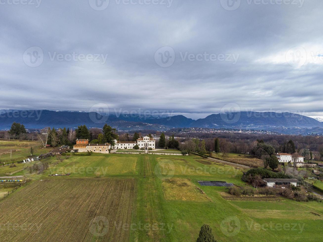 symétries et art vu d'en haut. photo