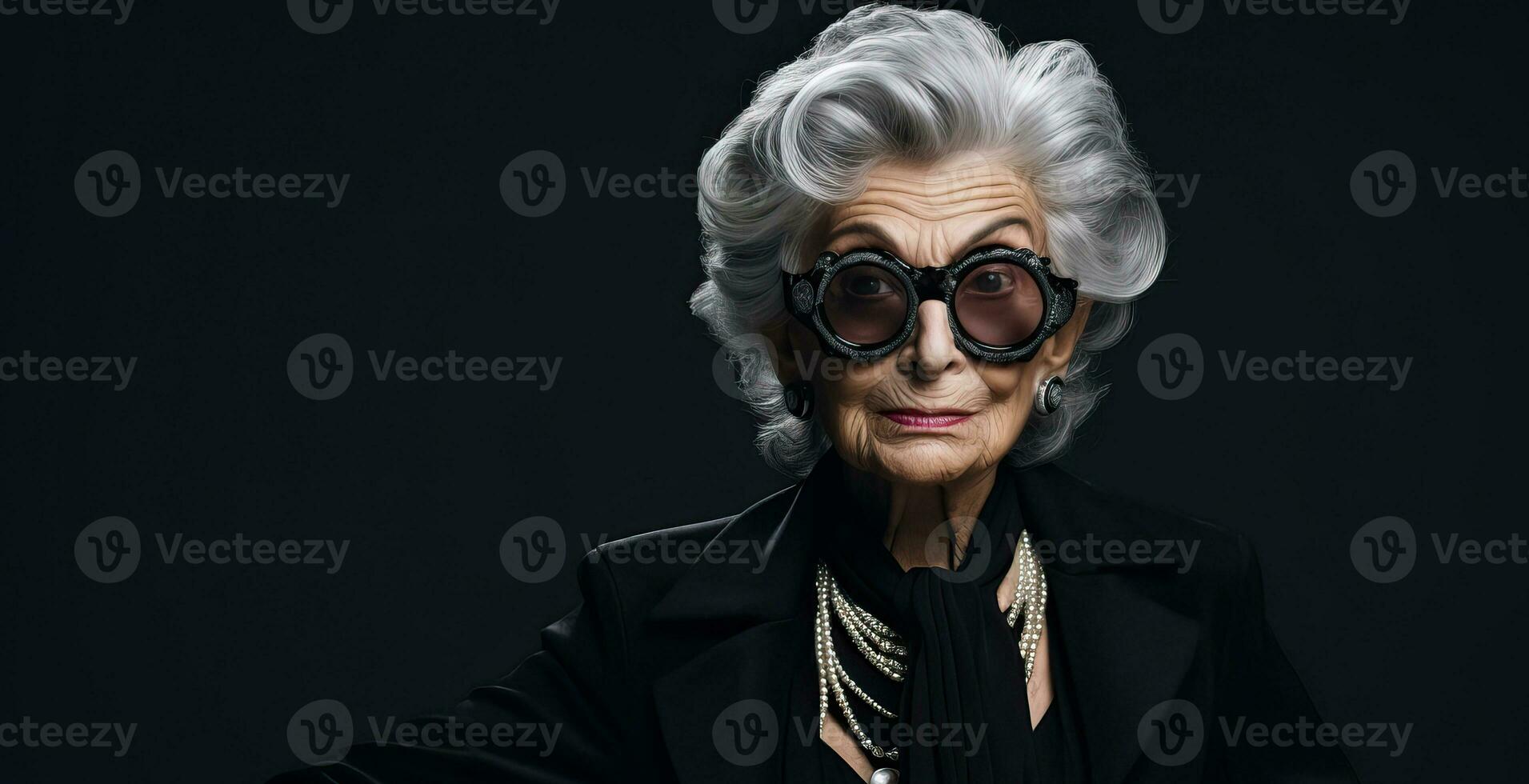 ai généré élégant Sénior femme dans des lunettes de soleil et noir veste à la recherche à caméra. élégant mamie. photo