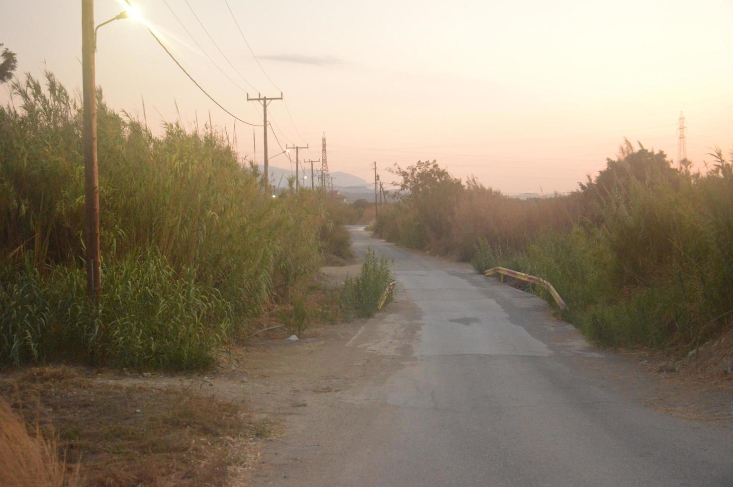 rue sur l'île de rhodes en grèce photo