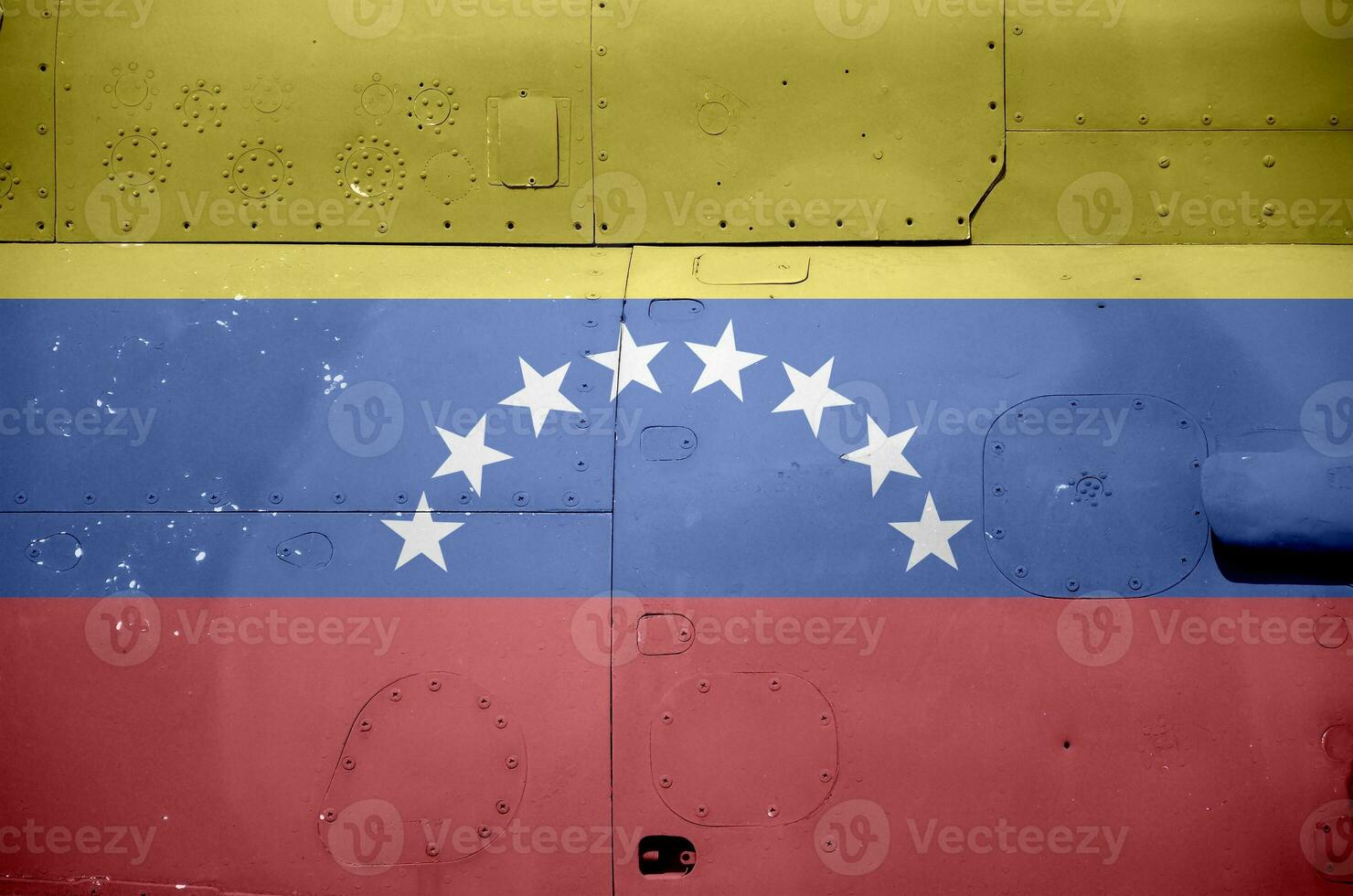 Venezuela drapeau représenté sur côté partie de militaire blindé hélicoptère fermer. armée les forces avion conceptuel Contexte photo