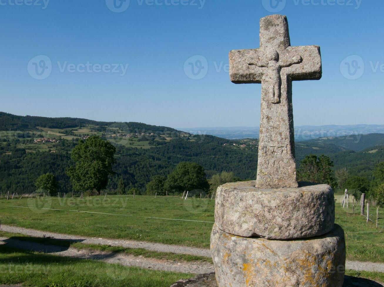 une grand pierre traverser photo