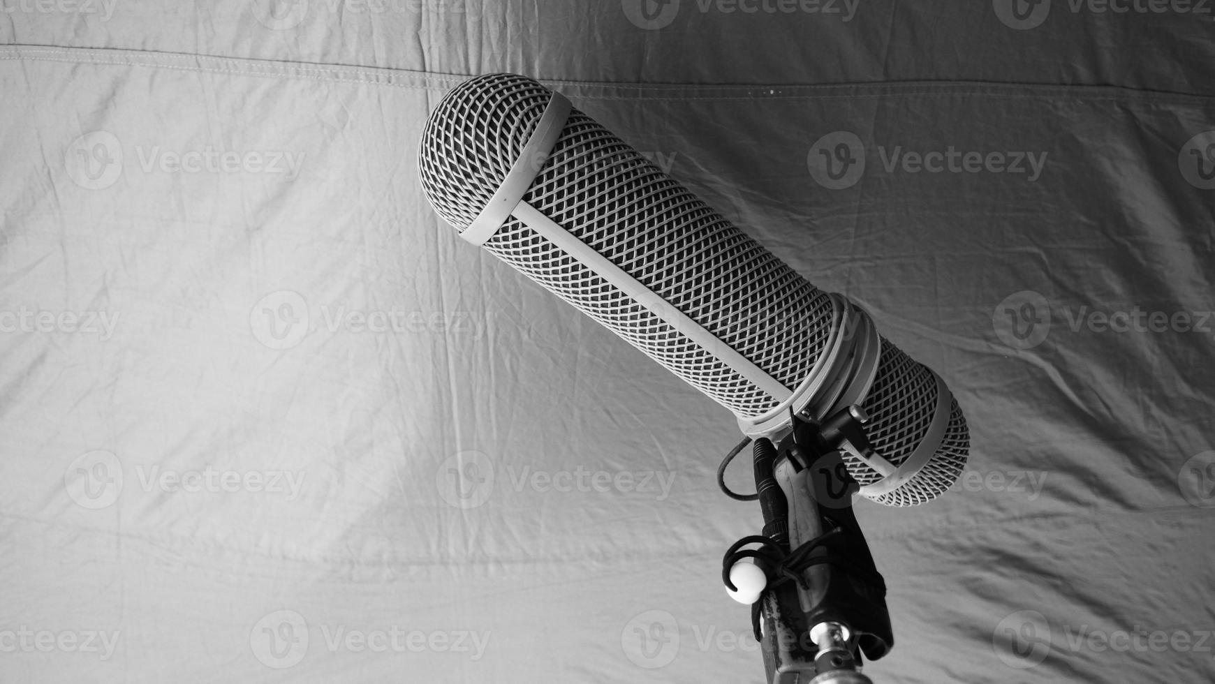 type de perche de microphone. enregistreur de son micro perche et trépied. photo