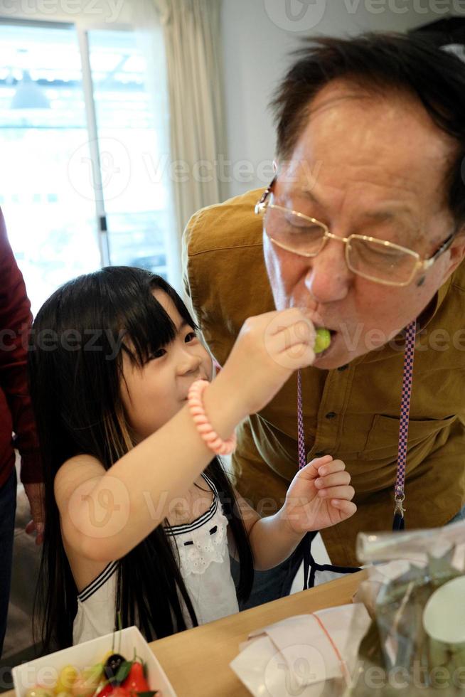 belle famille asiatique photo