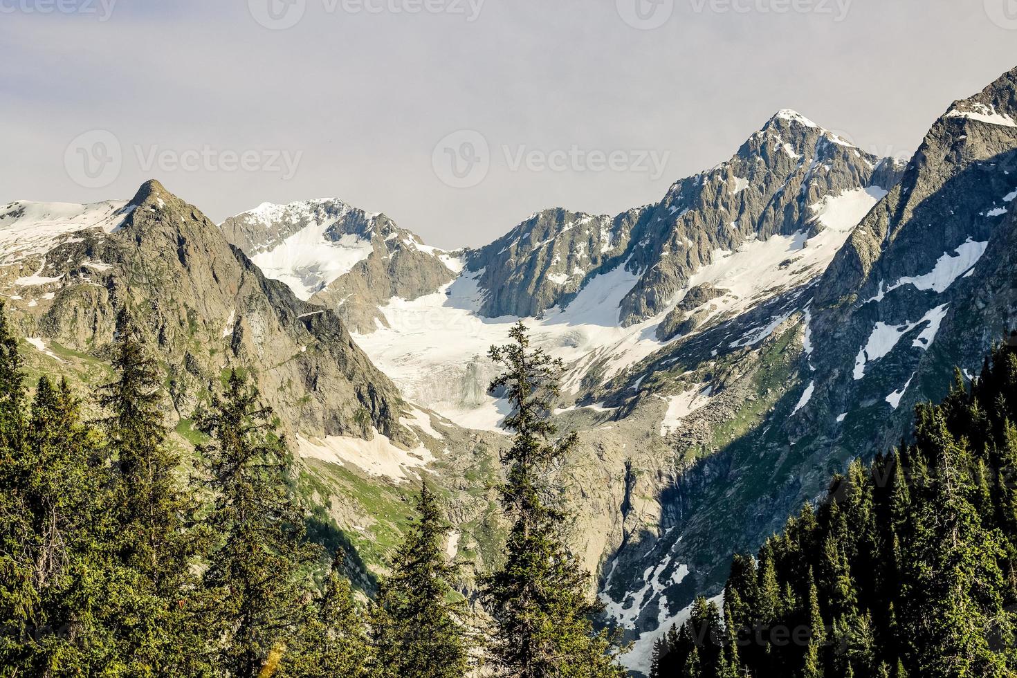 vallée de kumrat beau paysage montagnes vue photo