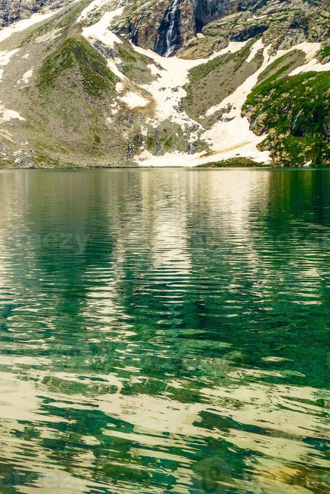 katora lac kumrat valley beau paysage montagnes vue photo