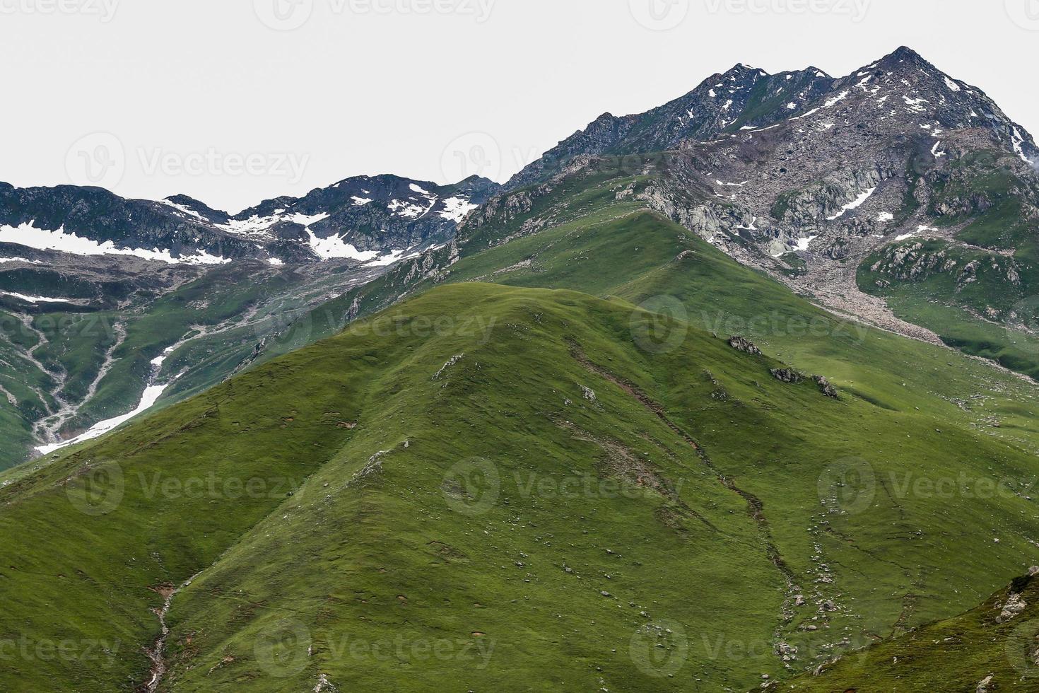 batcondi kumrat valley beau paysage montagnes vue photo