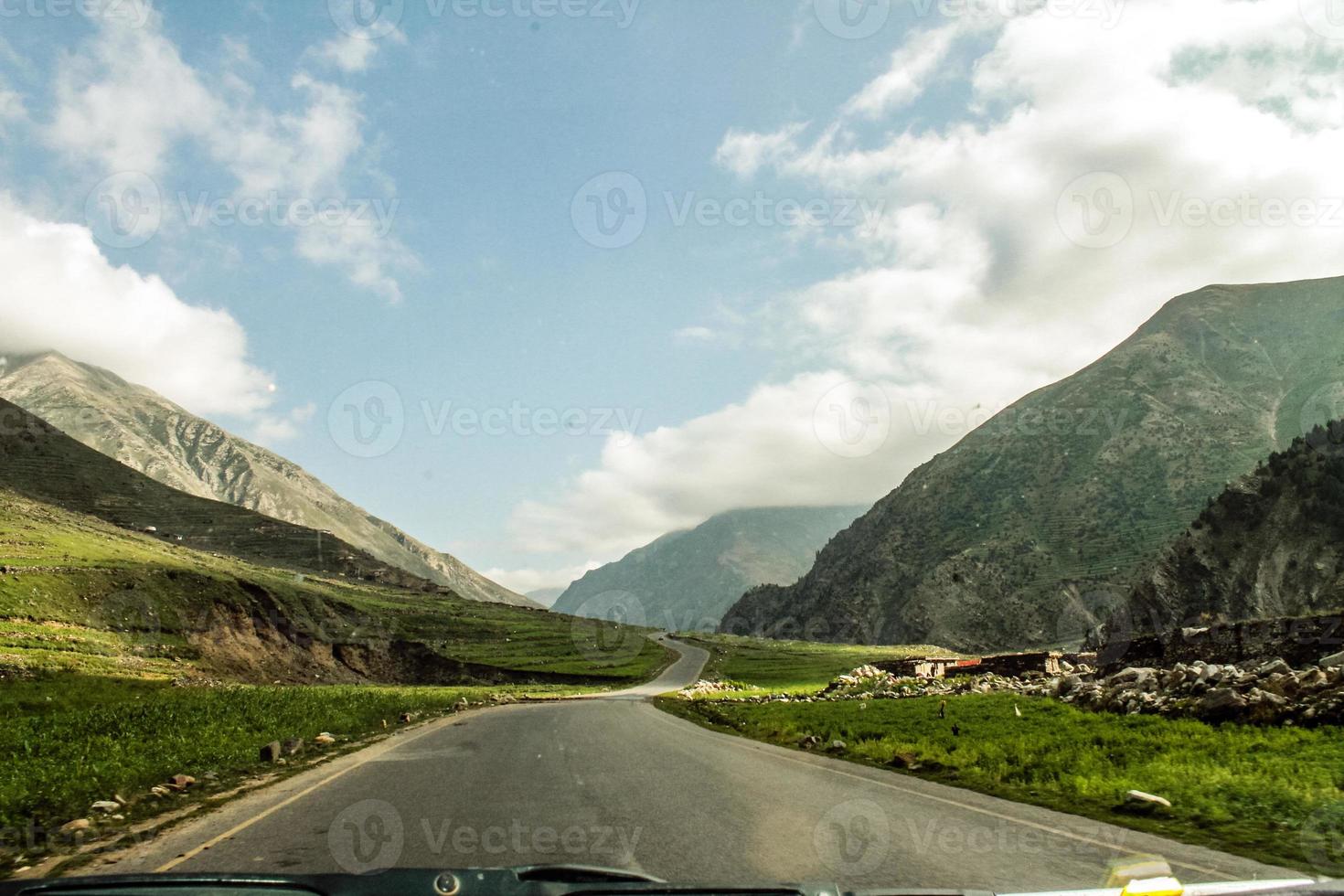 vue sur les montagnes de beau paysage photo