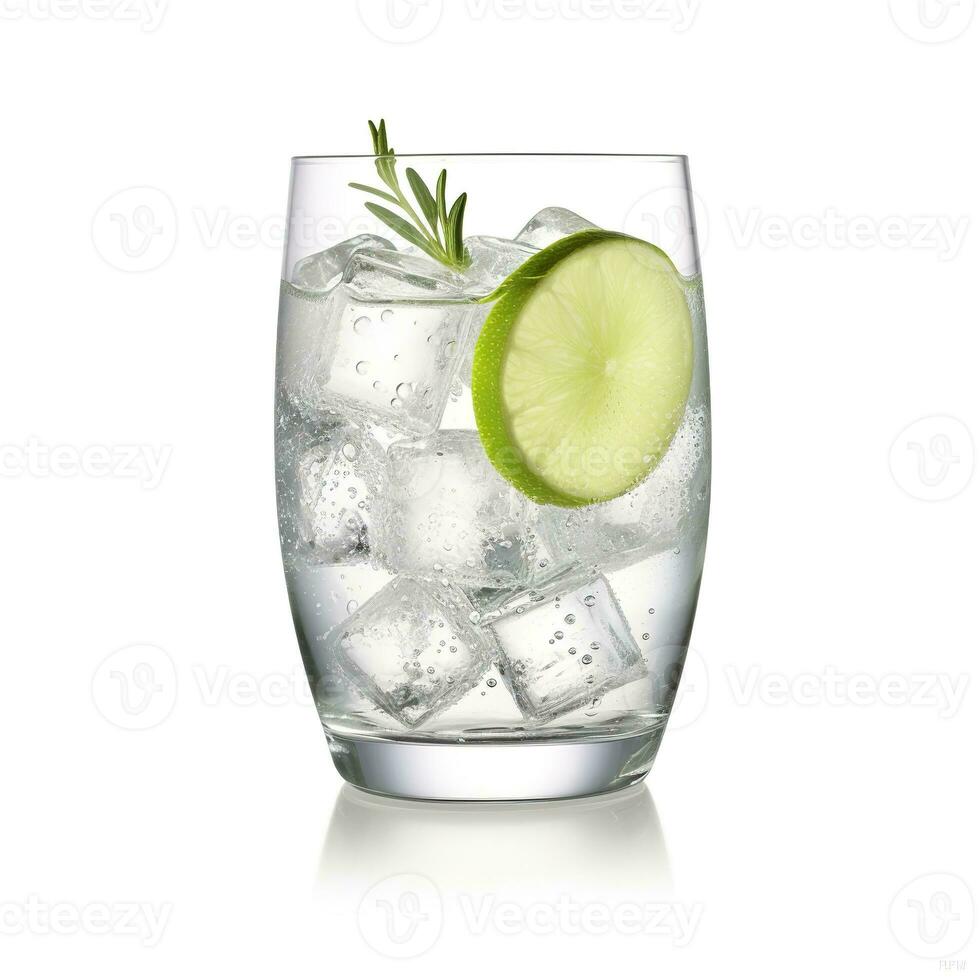 ai généré Gin Tonique verre de l'eau avec la glace isolé sur blanc Contexte. ai généré photo