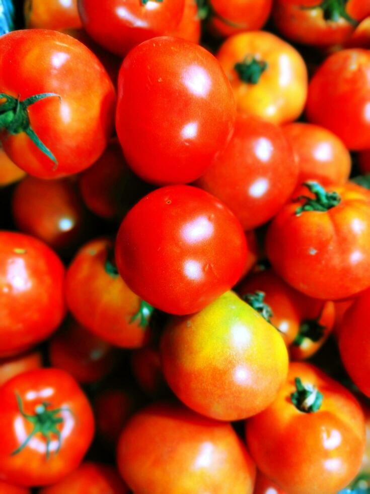 avantages de tomates 1aide dans poids perte 2bon pour yeux 3améliore digestion 4empêche cancer 5sang pression photo