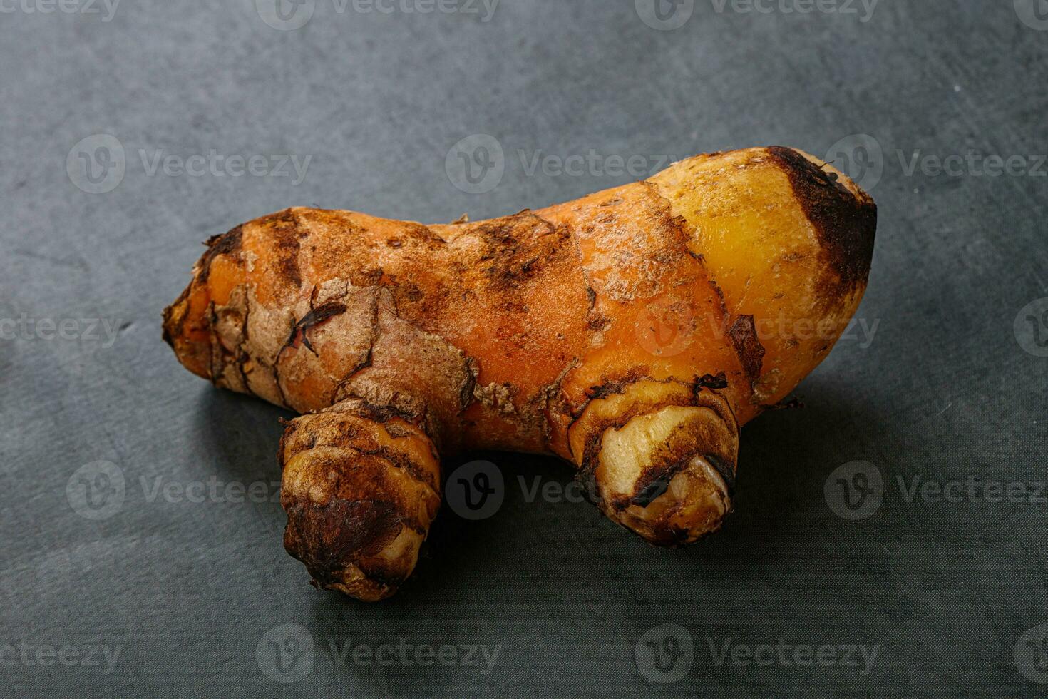 Frais curcuma racine pour cuisine photo