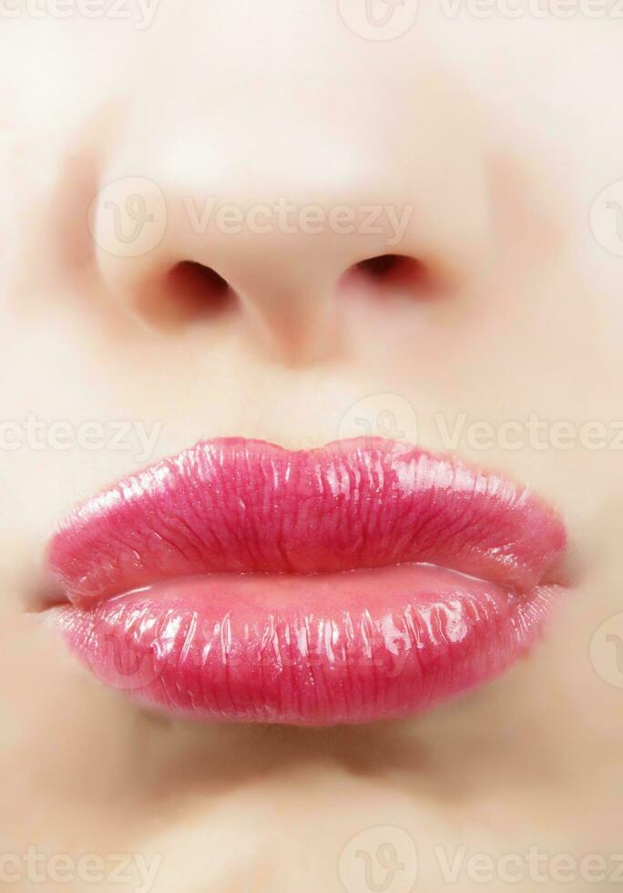 rouge fille lèvres photo
