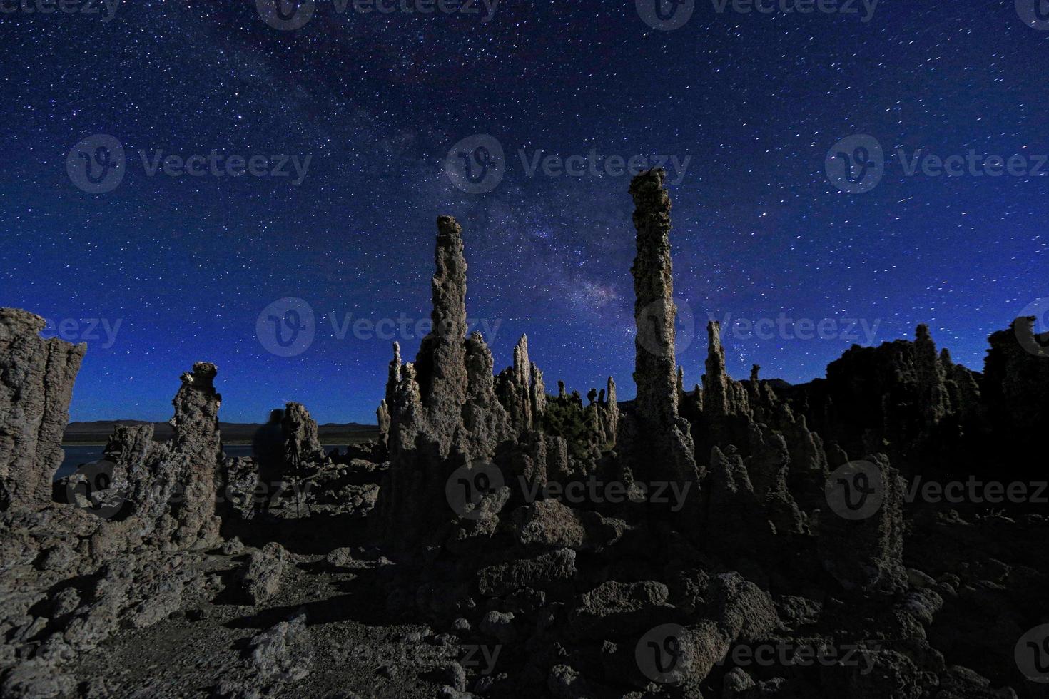 image de paysage d'art des tufs du lac mono photo