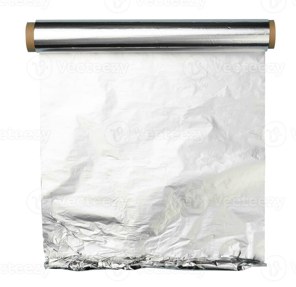 rouleau de papier d'aluminium gris pour la cuisson et l'emballage des aliments sur fond blanc photo