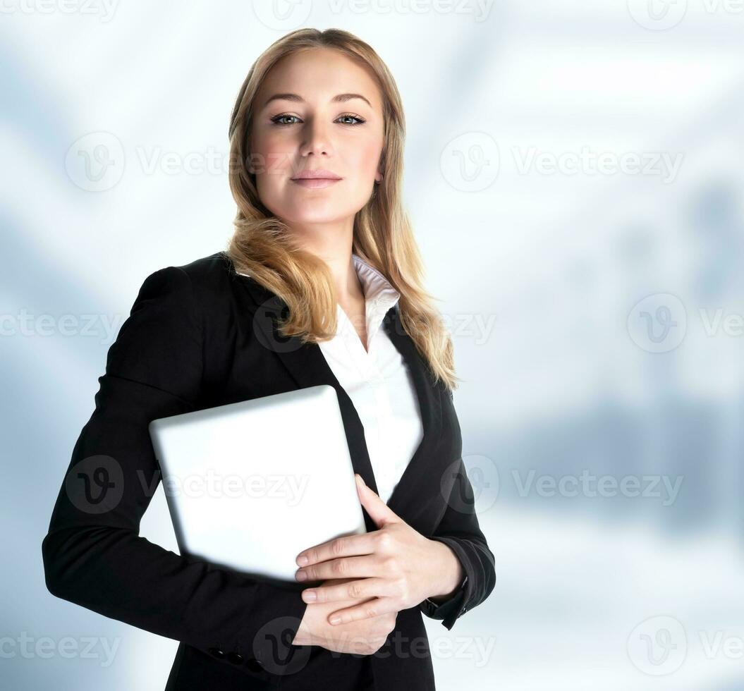 femme d'affaires intelligente photo