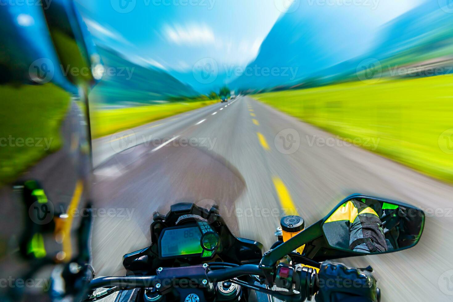 lent mouvement de moto photo