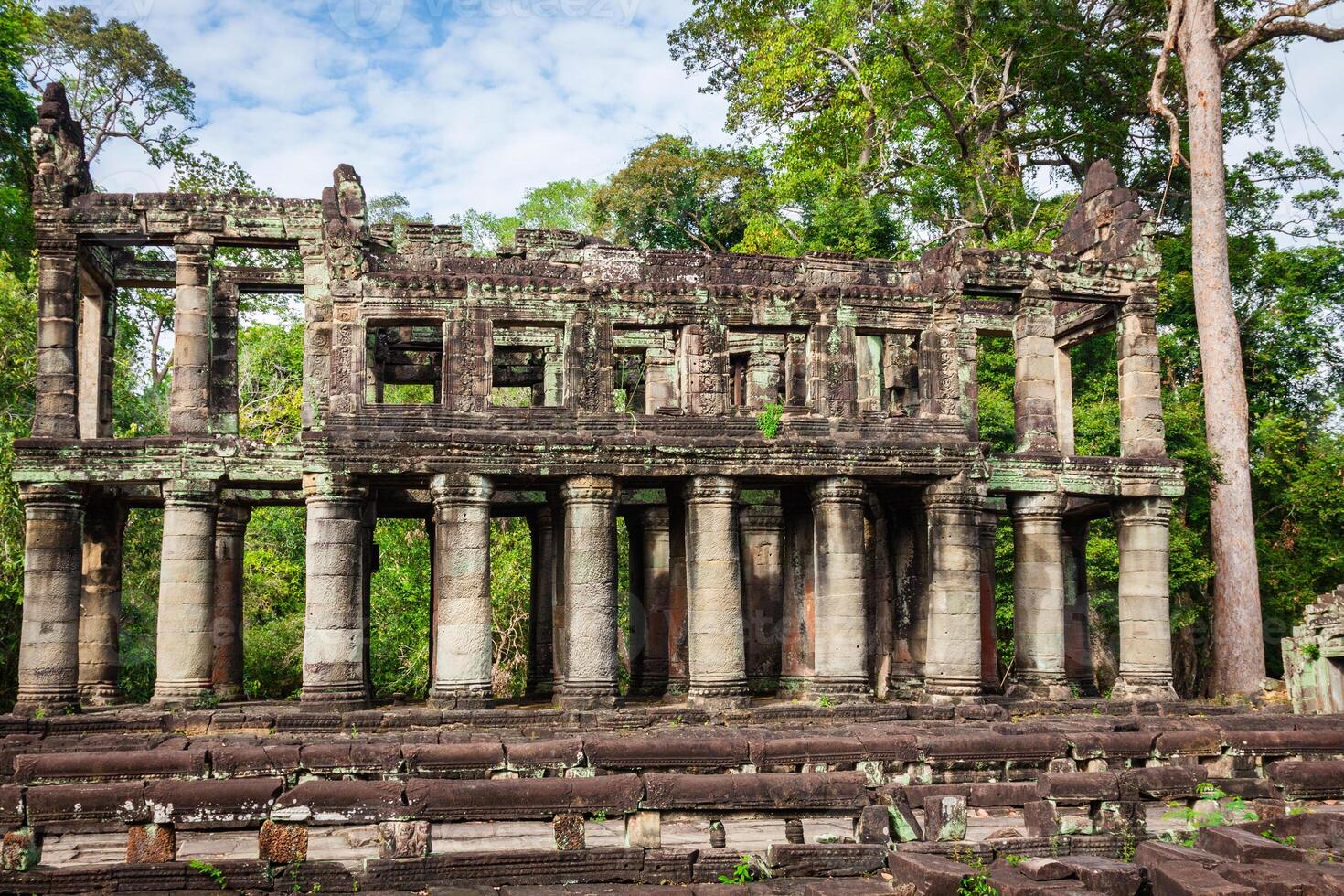 ruines de pra khan temple dans angkor thom de Cambodge photo