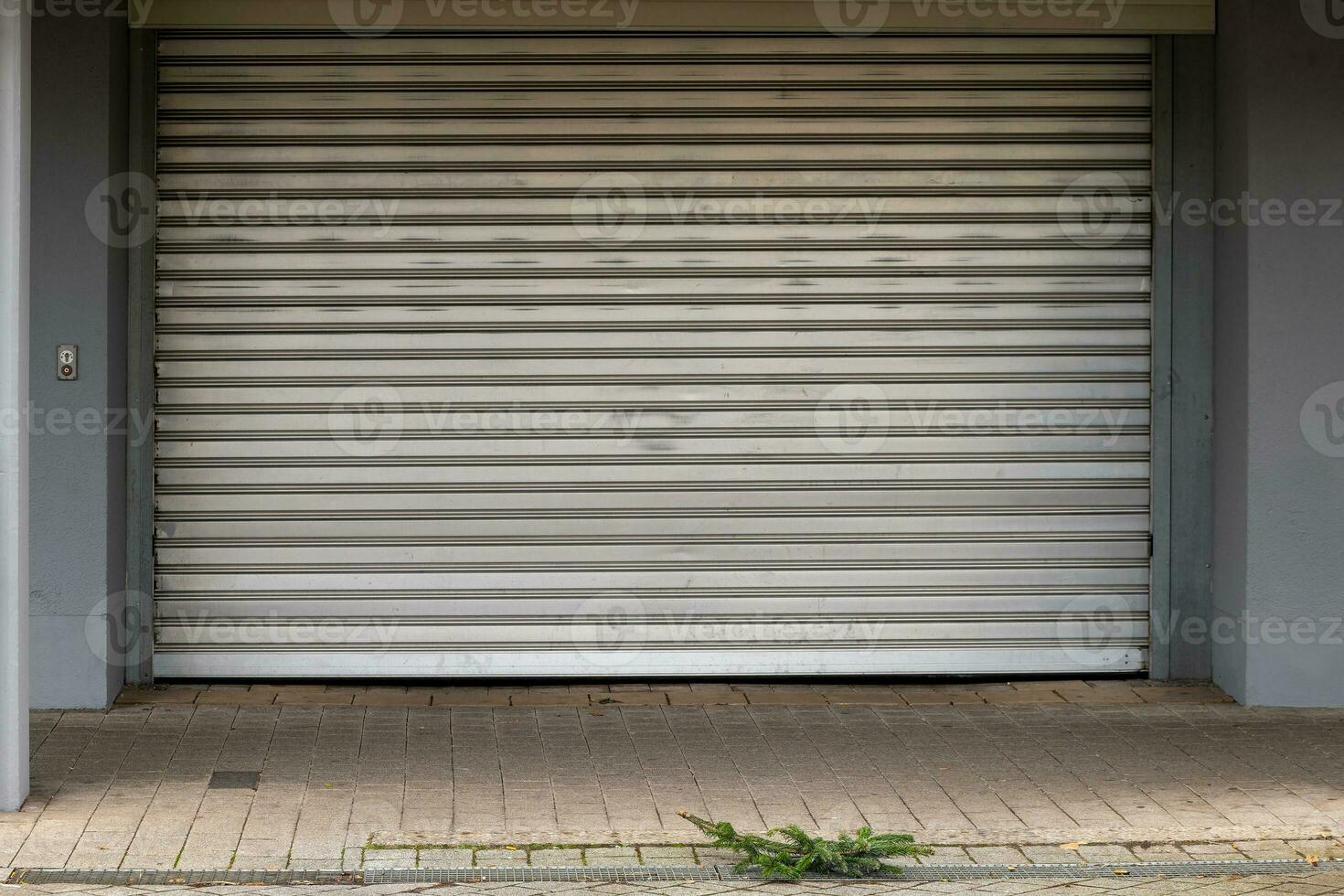 fermé garage porte avec rouleau obturateur photo