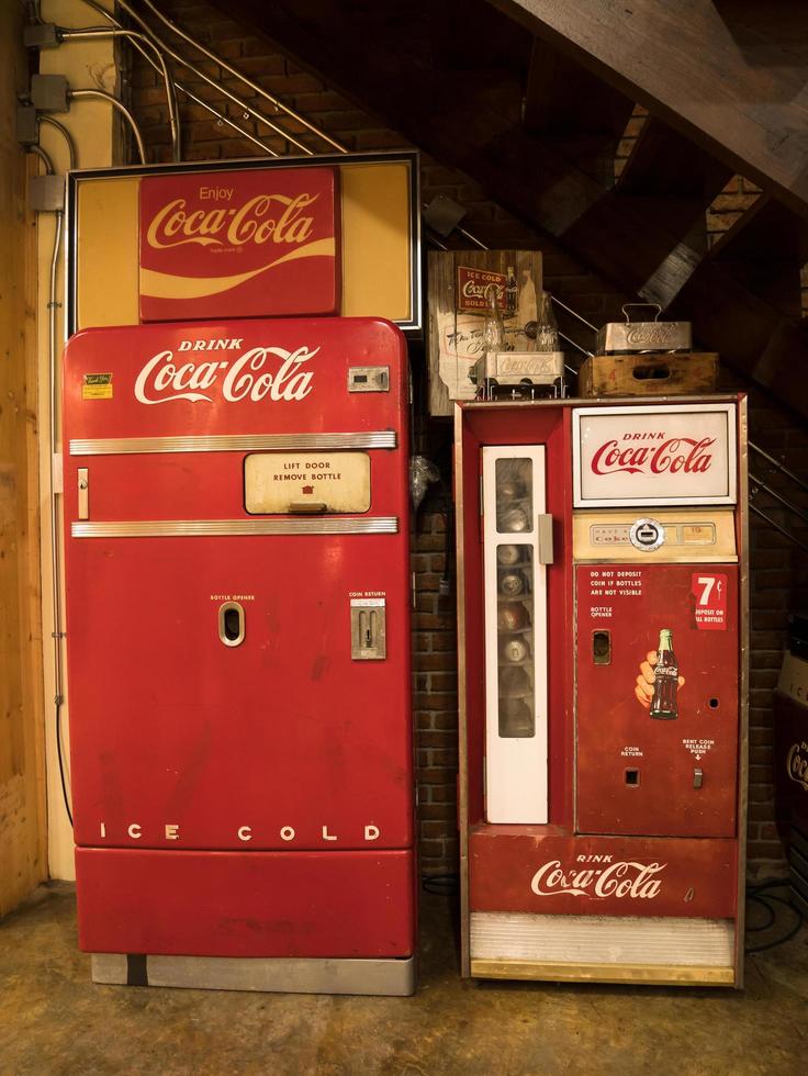 Bangkok - Thaïlande, septembre 3,2017 collections de coca cola au musée ban bang khen à Bangkok en Thaïlande photo