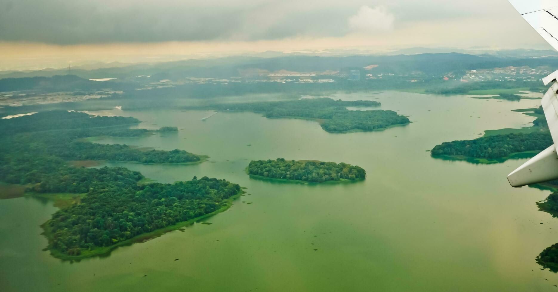 aérien vue de le rivière dans le riau îles photo