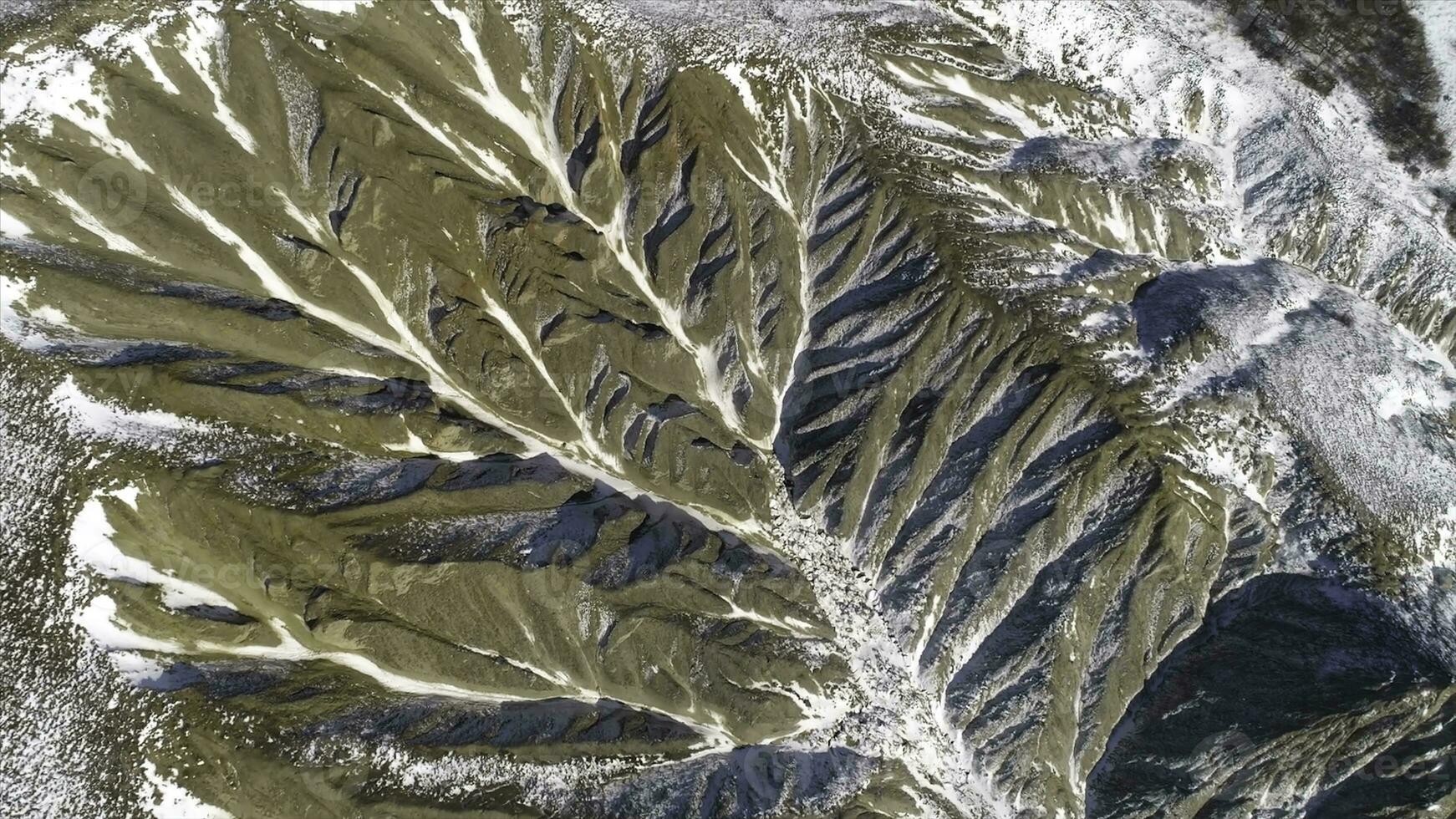 magnifique vue de andes montagnes. aérien vue - andes montagnes, ciel et blanc des nuages photo