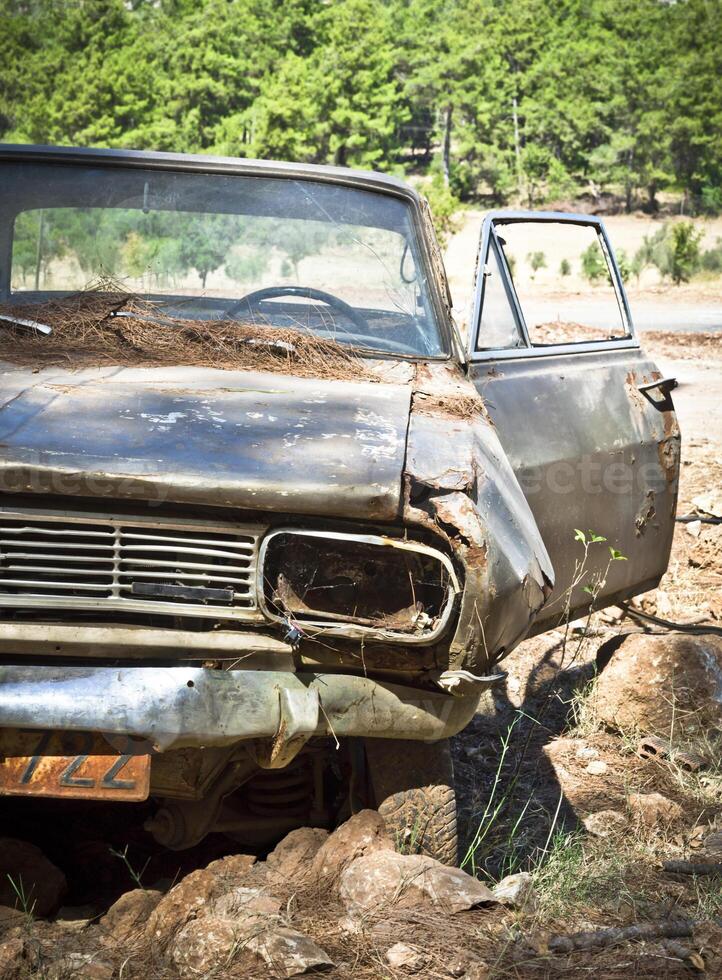 abandonné vieux voiture photo