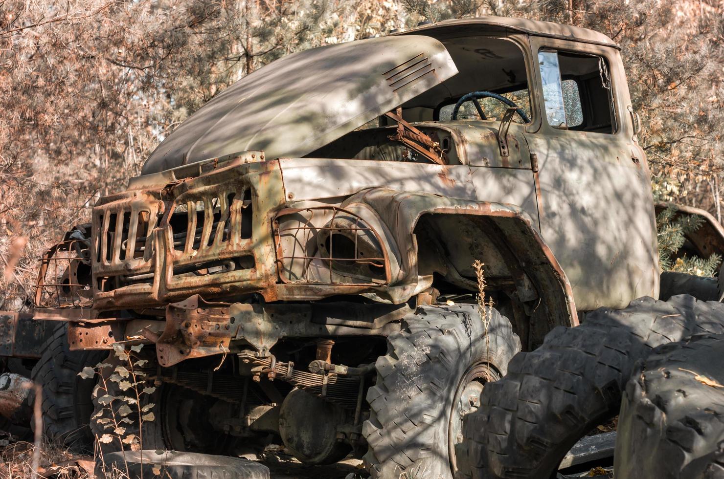 Pripyat, ukraine, 2021 - camion de l'armée à Tchernobyl photo