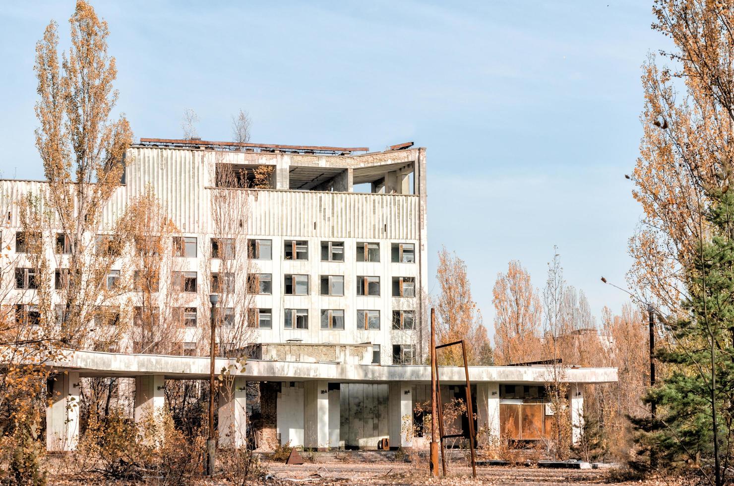 Pripyat, ukraine, 2021 - hôtel de Tchernobyl pendant la journée photo