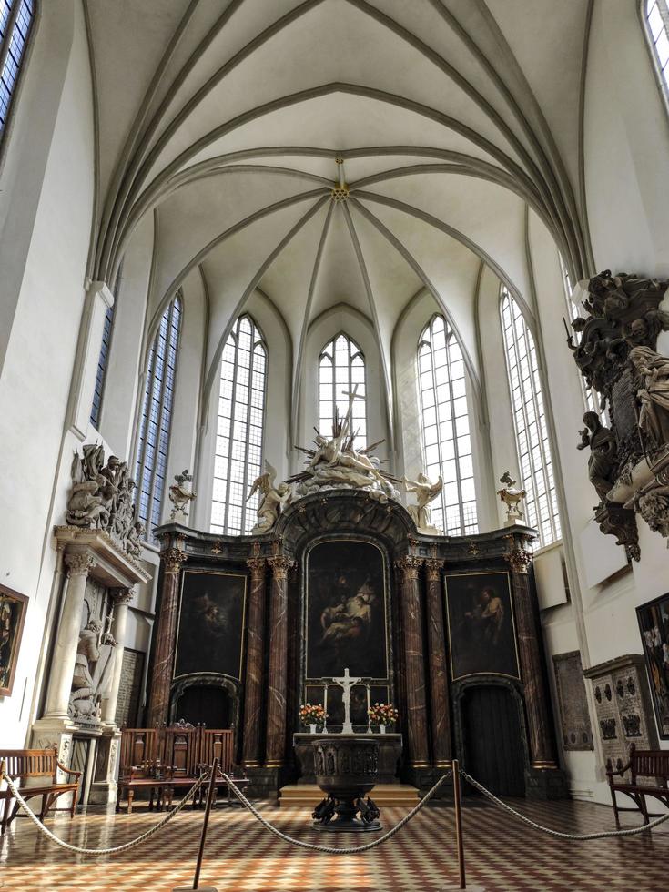 berlin 2019- église st. Marie cathédrale à l'intérieur des voûtes photo