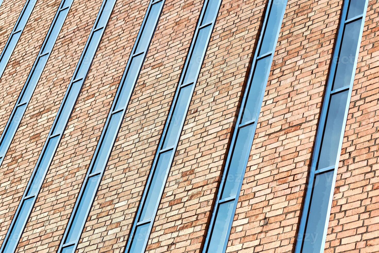 façade d'immeuble à plusieurs étages photo