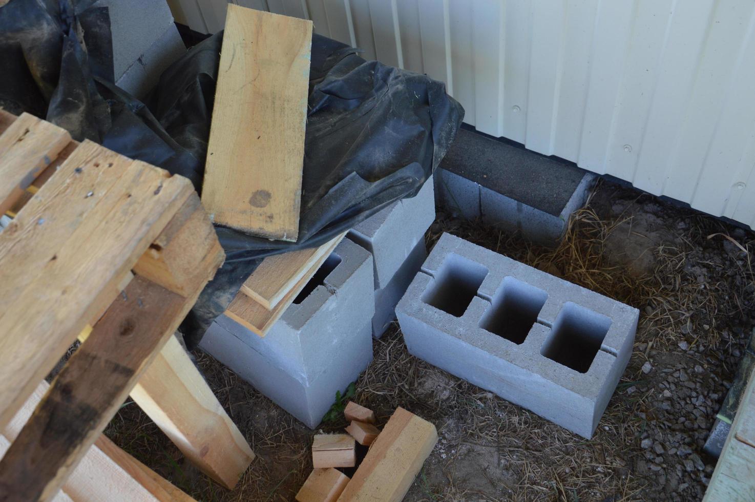 construction du vestibule de la véranda de crémaillères et poutres photo