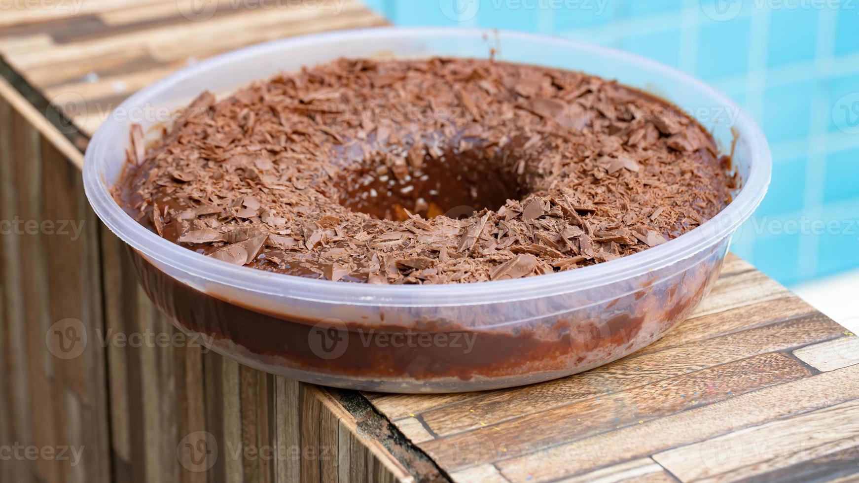 gâteau au chocolat rond photo