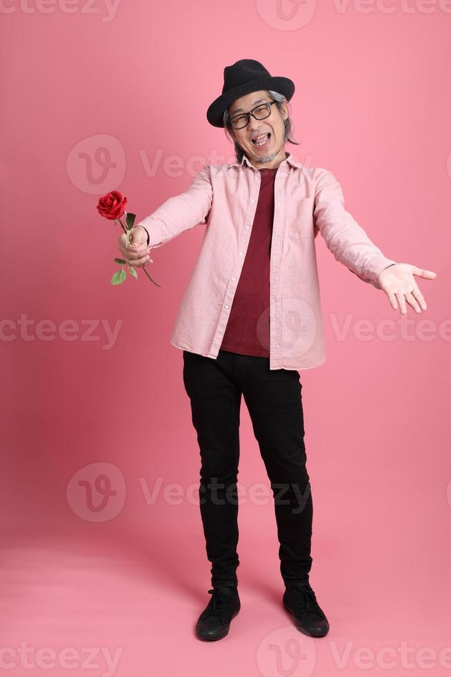 homme en rose photo