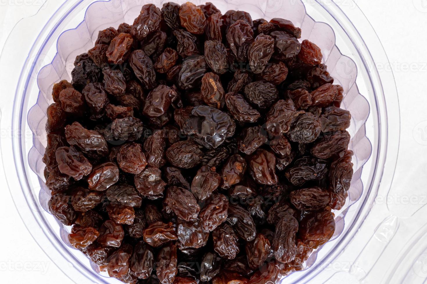 bol de raisins secs en vue macro photo