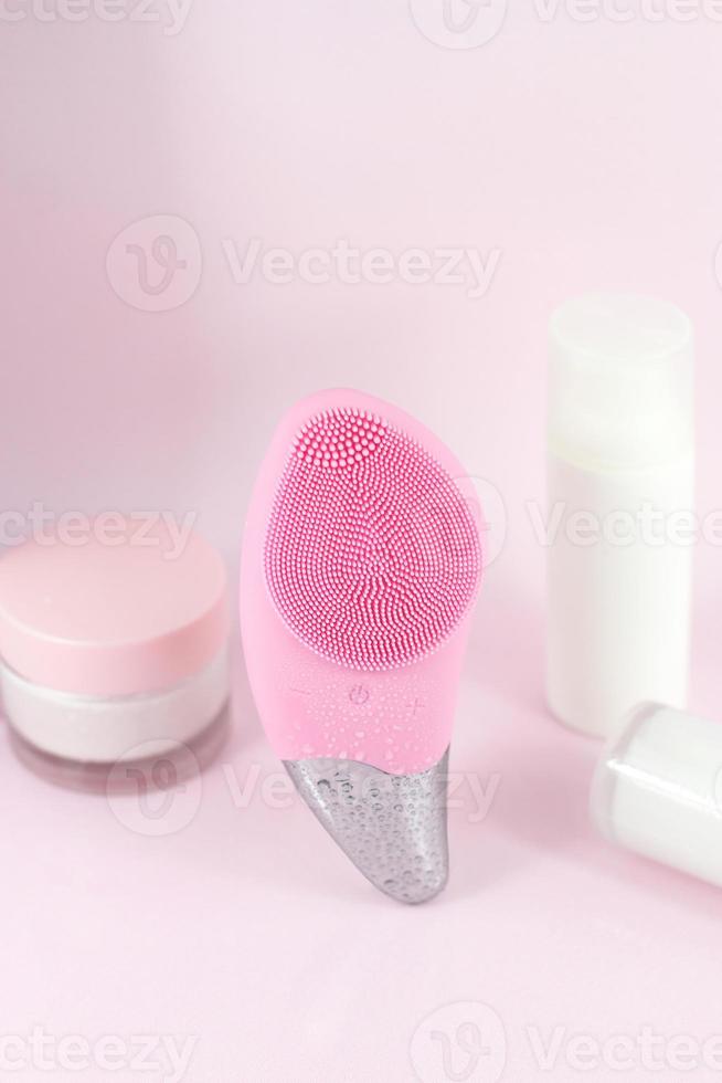 brosse faciale sonique rose photo