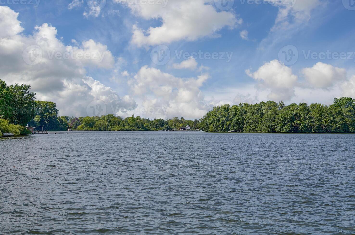 Lac kellersee proche à malente et Eutine, Holstein Suisse, Allemagne photo