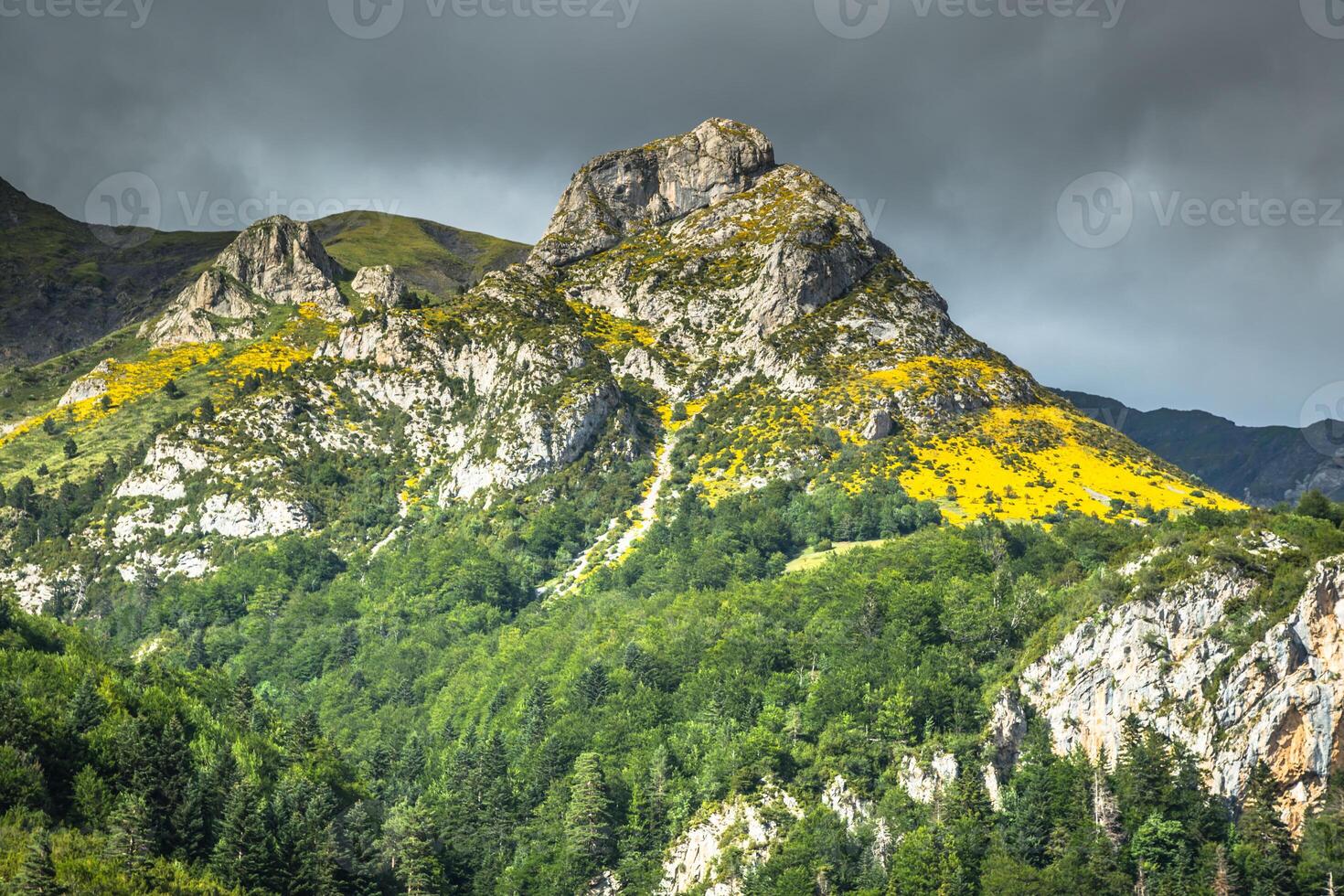 Ordesa y monte perdido nationale parc Espagne photo