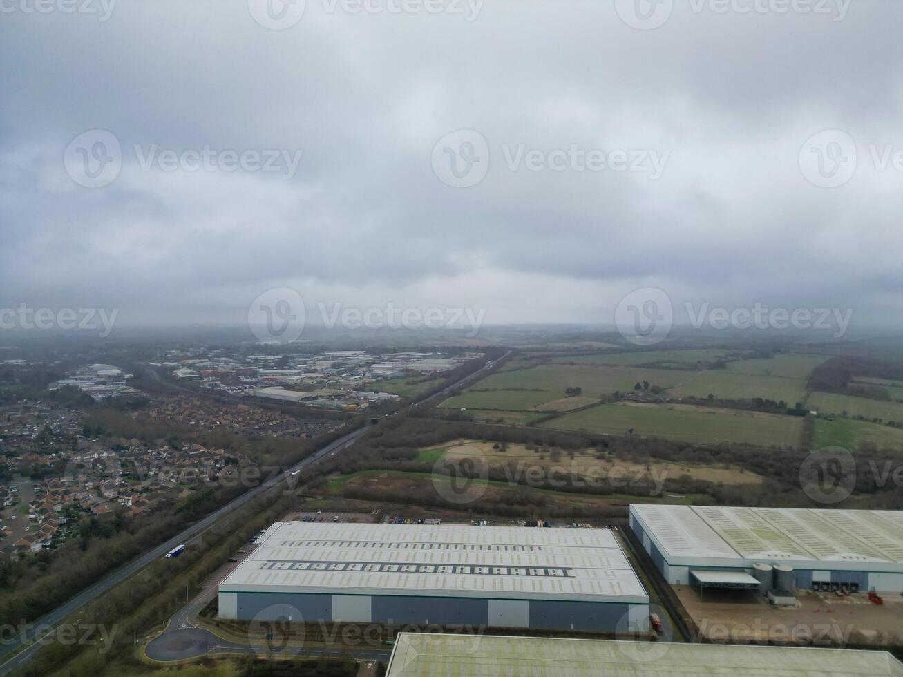 haute angle vue de Corby ville de Northamptonshire Angleterre uni Royaume. novembre 1er, 2023 photo