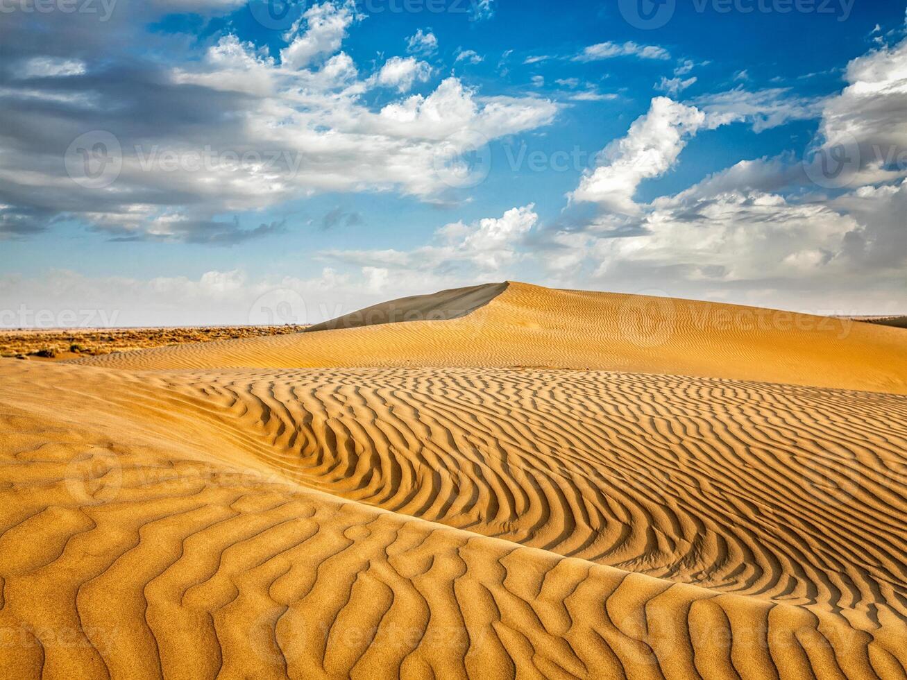 le sable dunes dans désert photo