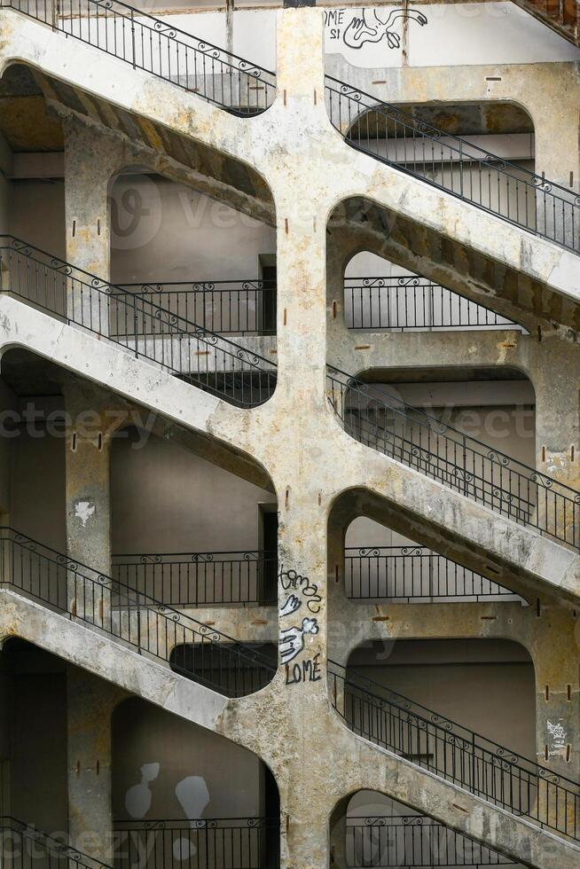 cour des voraces - Lyon, France photo