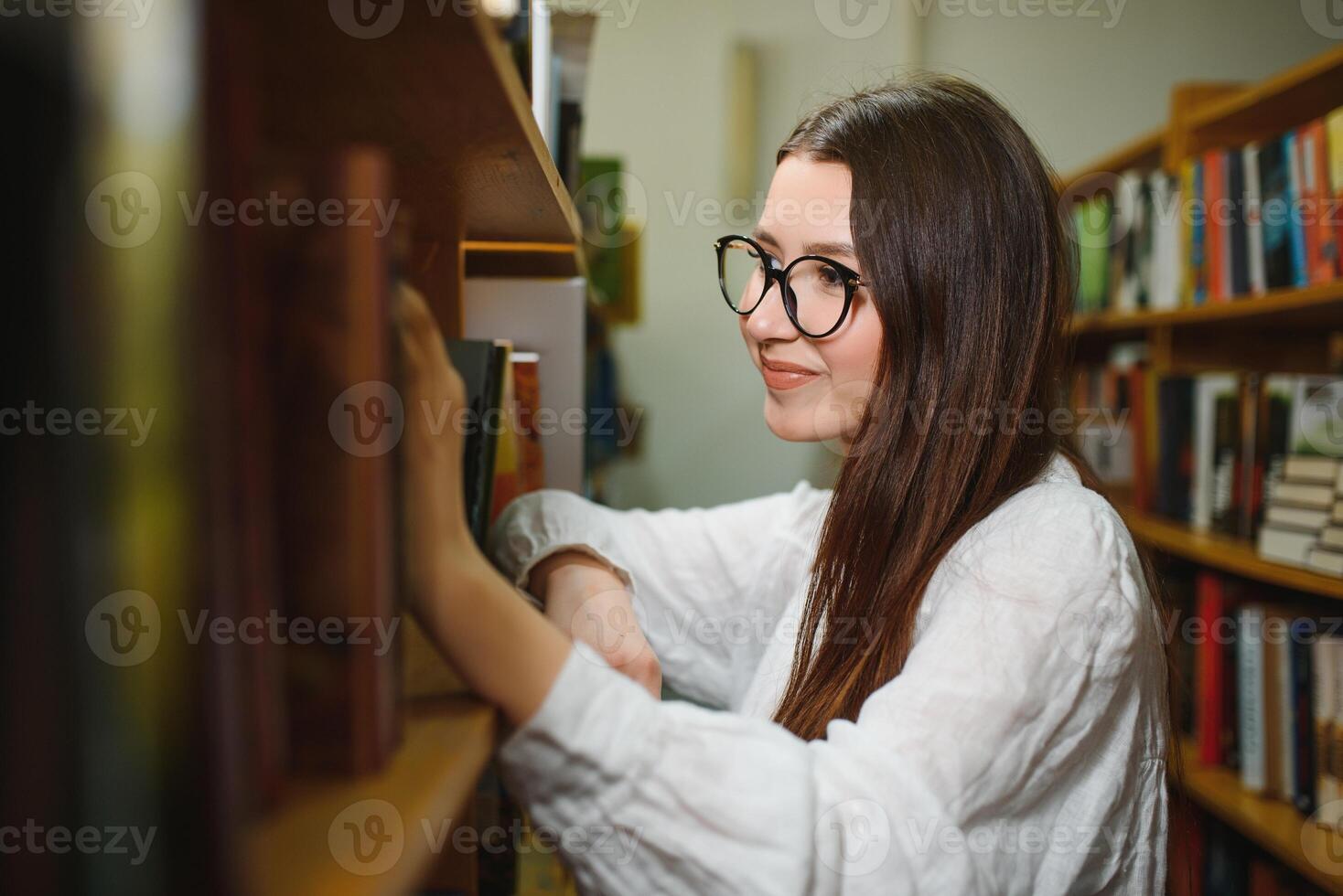 portrait, étudiant, girl, étudier, bibliothèque photo