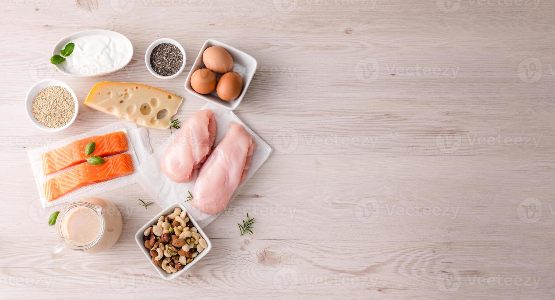 assortiment de sources de protéines saines et d'aliments pour la musculation. concept de régime photo